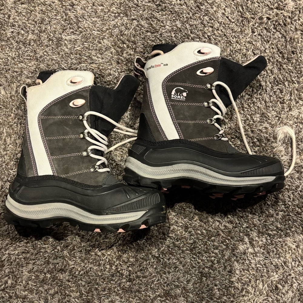 Women’s Sorel Black and Gray Winter Boots